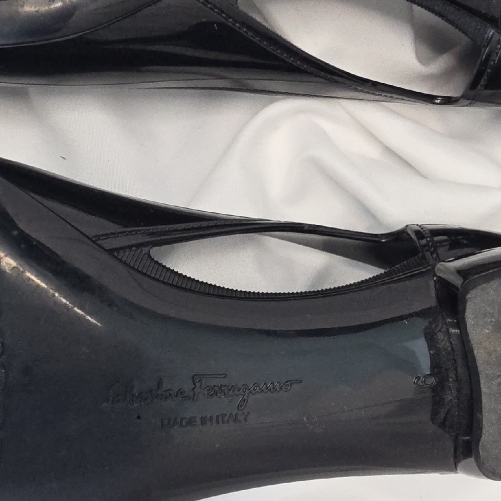 Salvatore Ferragamo Jelly Bow Vara - Picture 2 of 6